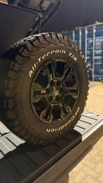 Chevrolet silverado set van 4 + 1 reservewiel, Ophalen, All Season, Band(en)