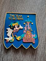 Disney Parijs Magneet 5 Jaar Jubileum, Ophalen of Verzenden, Overige figuren, Gebruikt, Overige typen