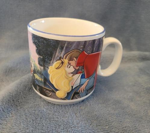 Mok / beker Disney ‘s Maleficent, Verzamelen, Disney, Zo goed als nieuw, Servies, Overige figuren, Ophalen of Verzenden