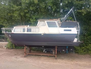 Mebo Kruiser 860 - 4 bedden - boegschroef - buitenbesturing beschikbaar voor biedingen