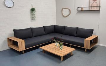 Hele nette loungeset z.g.a.n met tafel en afdekhoes 245x245 beschikbaar voor biedingen