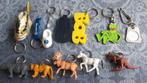 12 verschillende sleutelhangers / 5 met dieren eraan, Ophalen of Verzenden, Overige typen