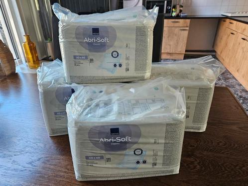 Vier Nieuw Ongeopende Pakken Onderleggers/Verschoonmatjes, Kinderen en Baby's, Overige Kinderen en Baby's, Nieuw, Ophalen of Verzenden