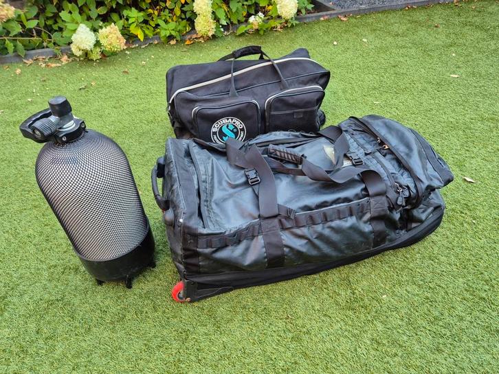 Duikset, duikspullen, duiken, duikuitrusting compleet ZGAN, Watersport en Boten, Duiken, Zo goed als nieuw, Trimvest of Wing, Ophalen of Verzenden