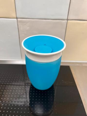 Drinkbeker Munchkin beschikbaar voor biedingen