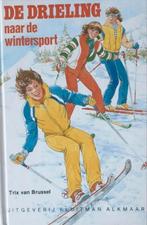Trix van Brussel - De drieling naar de wintersport, Boeken, Kinderboeken | Jeugd | 10 tot 12 jaar, Ophalen of Verzenden, Gelezen
