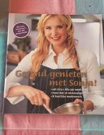 S. Bakker - Gezond genieten met Sonja, Ophalen of Verzenden, Zo goed als nieuw, S. Bakker