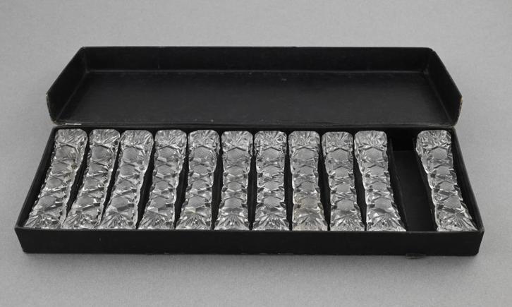 10 kristallen messenleggers in originele doos, Antiek en Kunst, Antiek | Glas en Kristal, Ophalen of Verzenden