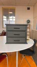 Opgeknapt kastje - perfect voor schoolopdracht!, Ophalen, Gebruikt, 50 tot 100 cm, Minder dan 100 cm