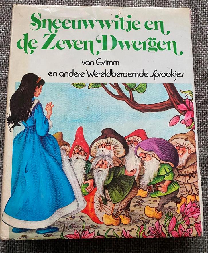Sneewwitje en zeven Dwergen en andere sprookjes van Grimm, Boeken, Sprookjes en Fabels, Gelezen, Ophalen of Verzenden