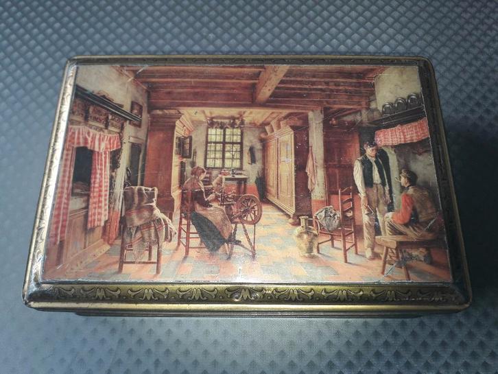 Vintage blikken doos Lonka, Verzamelen, Blikken, Gebruikt, Overige, Overige merken, Ophalen of Verzenden