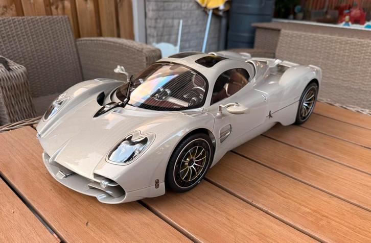 Pocher pagani lamborghini ducati, Hobby en Vrije tijd, Modelauto's | 1:5 tot 1:12, Auto, Ophalen of Verzenden