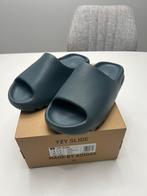 Adidas Yeezy slide slate marine, Kleding | Dames, Schoenen, Blauw, Nieuw, Ophalen of Verzenden, Sneakers of Gympen