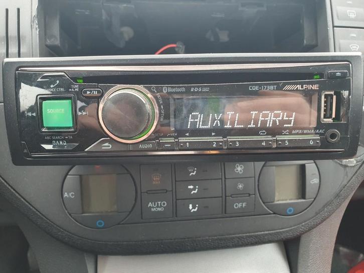 Alpine autoradio met bleutooth en usb, Auto diversen, Autoradio's, Ophalen of Verzenden