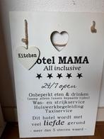 Wandbord hotel mama, Huis en Inrichting, Woonaccessoires | Tekstborden en Spreuken, Ophalen of Verzenden, Zo goed als nieuw