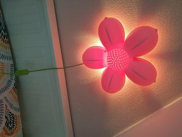 Ikea bloem lamp kinderkamer 