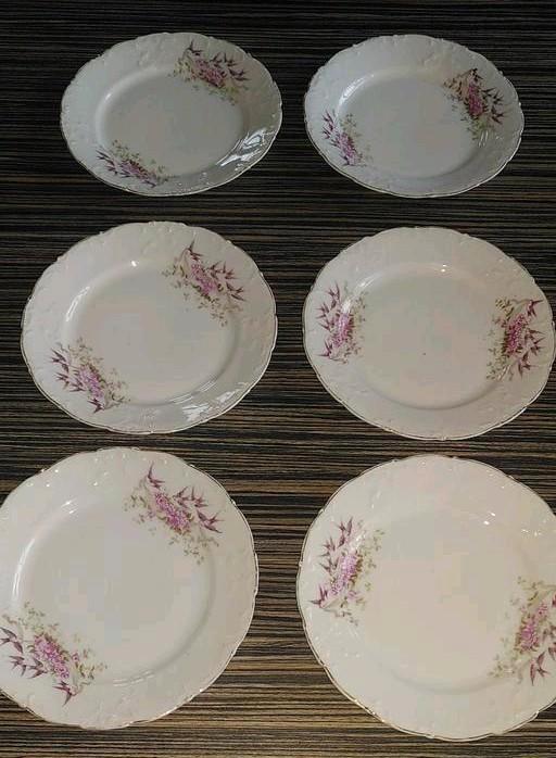 Oud servies met roosjes en zwaluwen, Antiek en Kunst, Antiek | Servies compleet, Ophalen of Verzenden