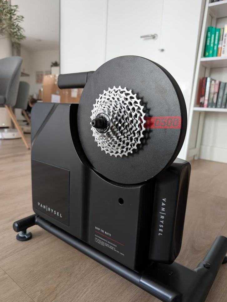 Van Rysel D500 Smart Fietstrainer (Cassette Included!), Sport en Fitness, Wielrennen, Zo goed als nieuw, Overige typen, Ophalen