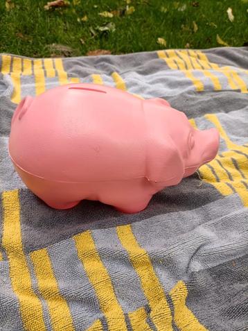Roze spaarvarken met geen opening!  beschikbaar voor biedingen
