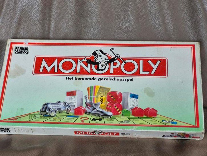 Monopoly uit 1992 tonka hasbro 06951nl892, Hobby en Vrije tijd, Gezelschapsspellen | Bordspellen, Gebruikt, Een of twee spelers