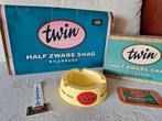 TWIN Half Zware Shag Reclame Materiaal, rookwaar, sigaretten, Verzamelen, Merken en Reclamevoorwerpen, Ophalen of Verzenden, Gebruikt