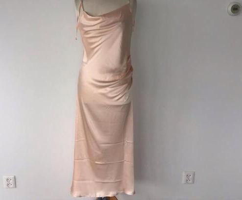 Heel mooie zalm roze nachtkleding in krappe maat XL, Kleding | Dames, Pyjama's, Nieuw, Maat 42/44 (L), Ophalen of Verzenden