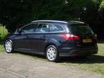 Ford Focus Wagon 1.0 125pk Titanium met Navi en Trekhaak, Euro 5, Gebruikt, Zwart, Origineel Nederlands