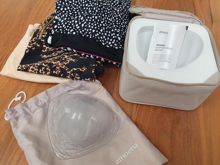 2 nieuwe Amoena badpakken mt 40, incl. aquaprothese mt 7, Kleding | Dames, Badmode en Zwemkleding, Nieuw, Overige typen, Blauw