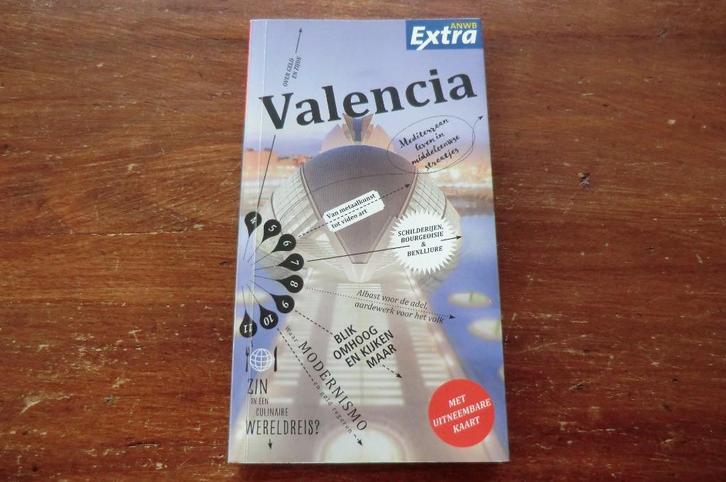 reisgids - Valencia - anwb extra (2017), Boeken, Reisgidsen, Gelezen, Reisgids of -boek, Europa, ANWB, Ophalen of Verzenden