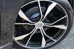 Volkswagen e-Golf WARMTEPOMP CARPLAY DYNAUDIO PDC STOELVERW., Auto's, Volkswagen, Gebruikt, Zwart, 4 cilinders, 230 km