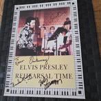 Gesigneerde Elvis Presley Rehearsal Time Foto 28 cm, Verzenden, Zo goed als nieuw, Foto of Kaart, Gesigneerd