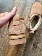 Uggs California Pantoffels/Buitenschoenen - Maat 36, Ophalen of Verzenden, Zo goed als nieuw, Beige, Pantoffels of Sloffen