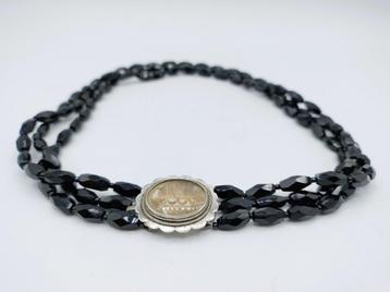 Gitten ketting met zilveren rouwslot, 1855 beschikbaar voor biedingen