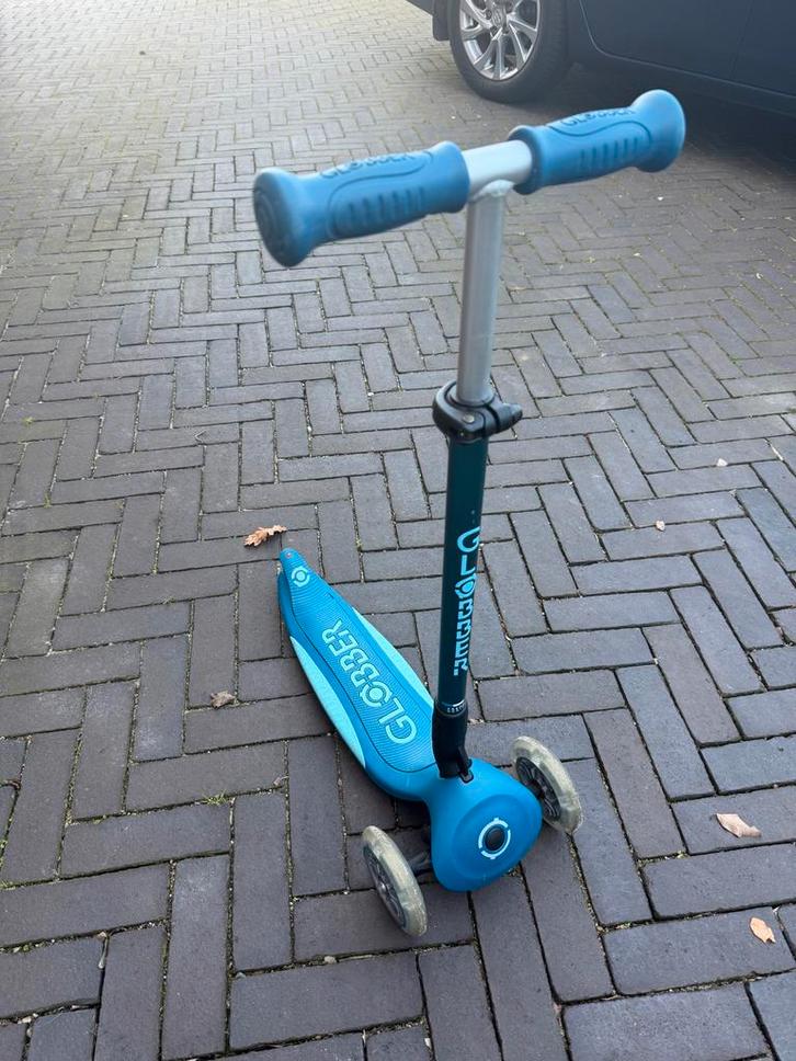 Globber driewieler step met lichtgevende wielen - Blauw, Fietsen en Brommers, Steps, Gebruikt, Gewone step, Ophalen of Verzenden