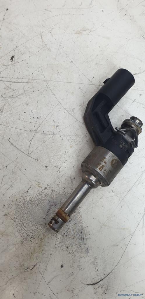 Benzine injector VW Golf VI 6 1.4L TSI 03C906036F origineel, Gebruikt, Volkswagen, Volkswagen AG, Berliner Ring 2
38440  Wolfsburg, DE