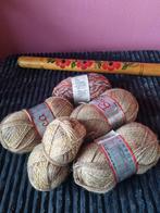 Wol en breinaaldenkoker - Ideaal voor creatievelingen!, Hobby en Vrije tijd, Breien en Haken, Ophalen, Gebruikt, Breien of Haken