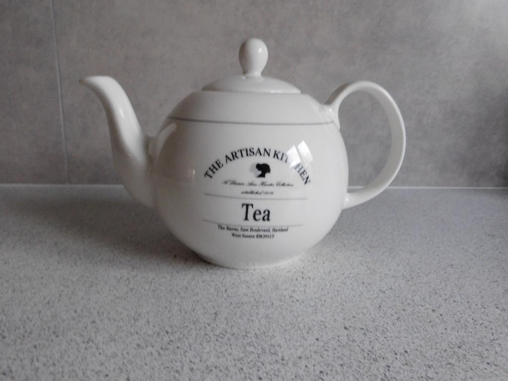 Theepot Tea Lauren Ann Hunter the Artisan Kitchen, Overige typen, Ophalen of Verzenden, Zo goed als nieuw, Overige stijlen