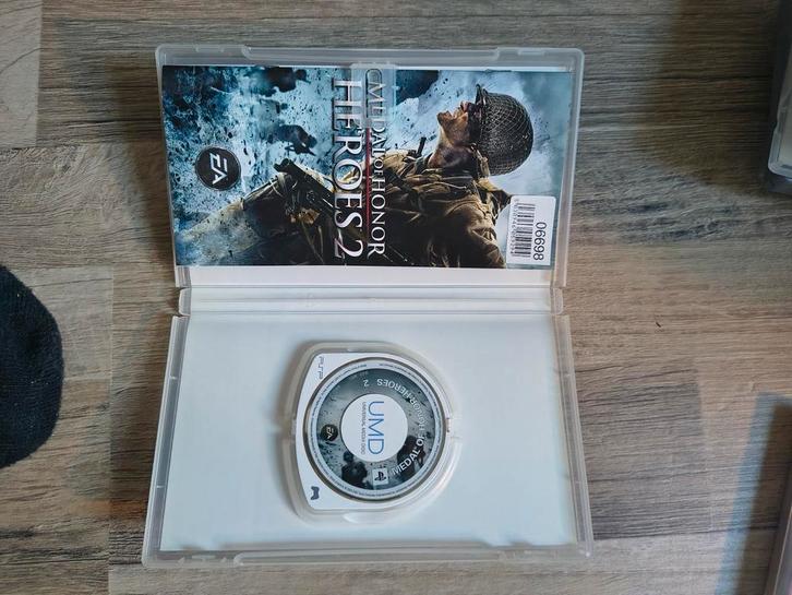 Medal of Honor Heroes 2 - PSP Game, Spelcomputers en Games, Games | Sony PlayStation Portable, Ophalen of Verzenden