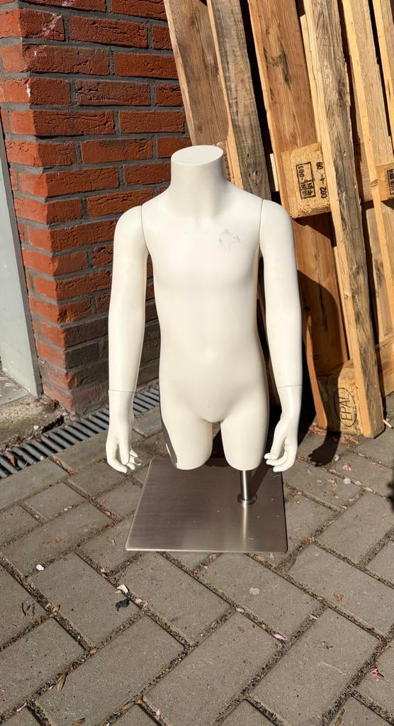 Kinder torso paspop, Hobby en Vrije tijd, Naaien en Fournituren, Ophalen, Gebruikt, Paspop