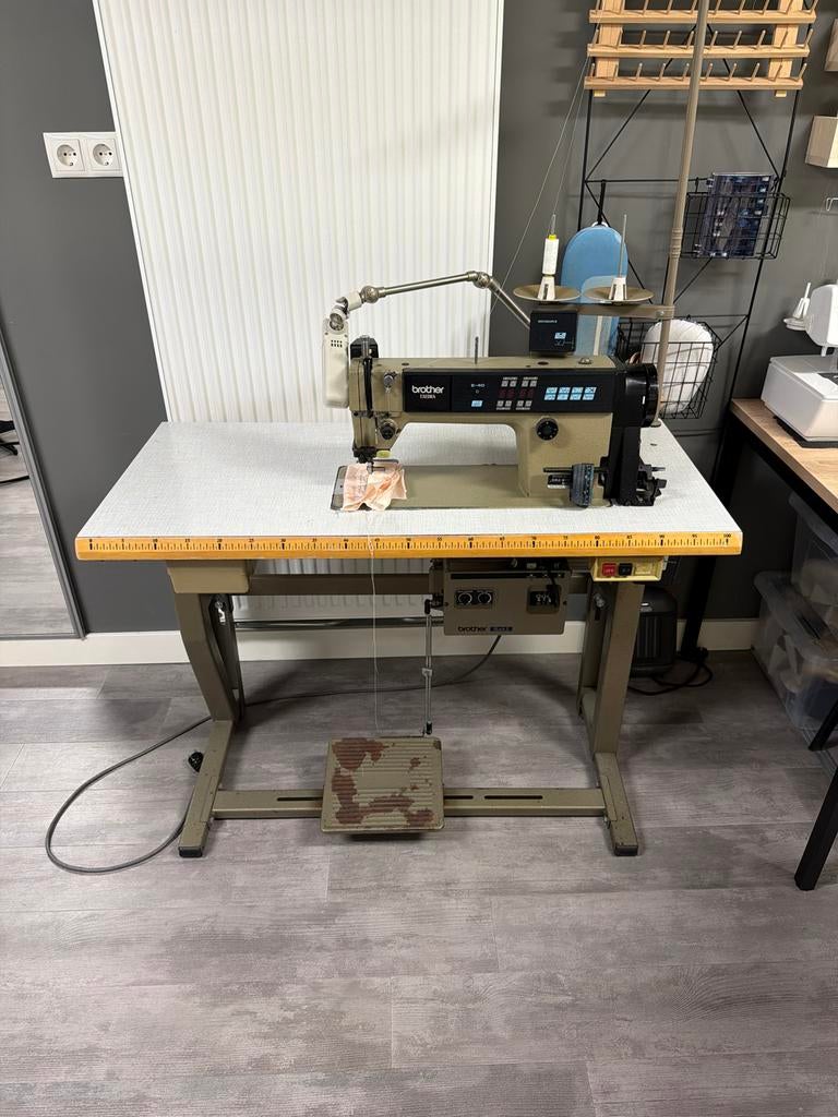 Industriële Brother Exedra Naaimachine - Robuust en Betrouwb, Ophalen, Gebruikt, Naaimachine, Industrieel