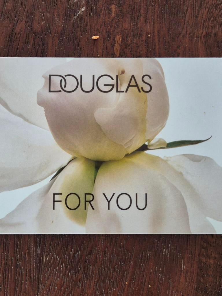 DOUGLAS €200 bon/voucher, Tickets en Kaartjes, Kortingen en Cadeaubonnen