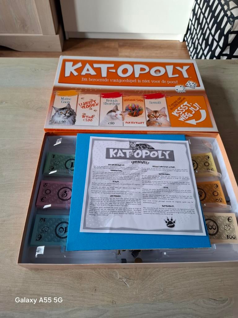 Kat-opoly Bordspel - Het Vastgoedspel voor Kattenliefhebbers, Hobby en Vrije tijd, Gezelschapsspellen | Bordspellen, Late for the Sky Production Company