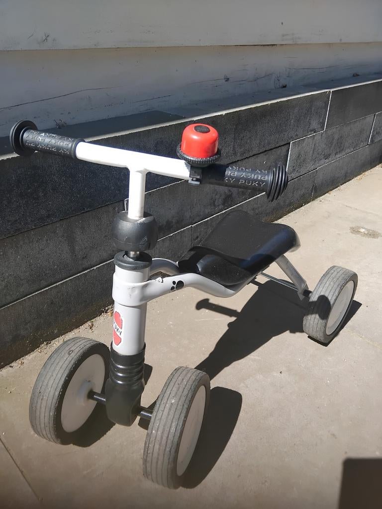 Puky loopfiets wit met rode bel prijs €20, Ophalen of Verzenden