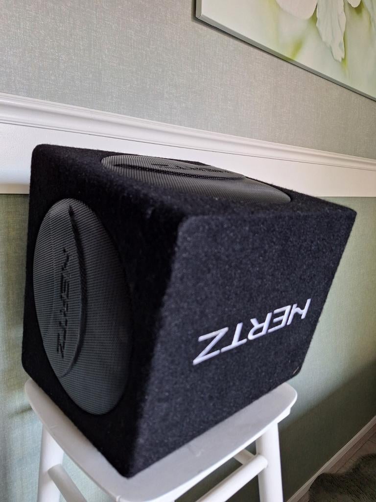 Hertz DBA 200.3 Subwoofer izgst.€100, Ophalen, Zo goed als nieuw