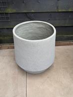 Stijlvolle grijze bloempot van Kwantum, Ophalen, Zo goed als nieuw
