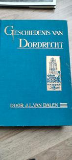 Boeken over Dordrecht te koop, Ophalen of Verzenden, Gelezen