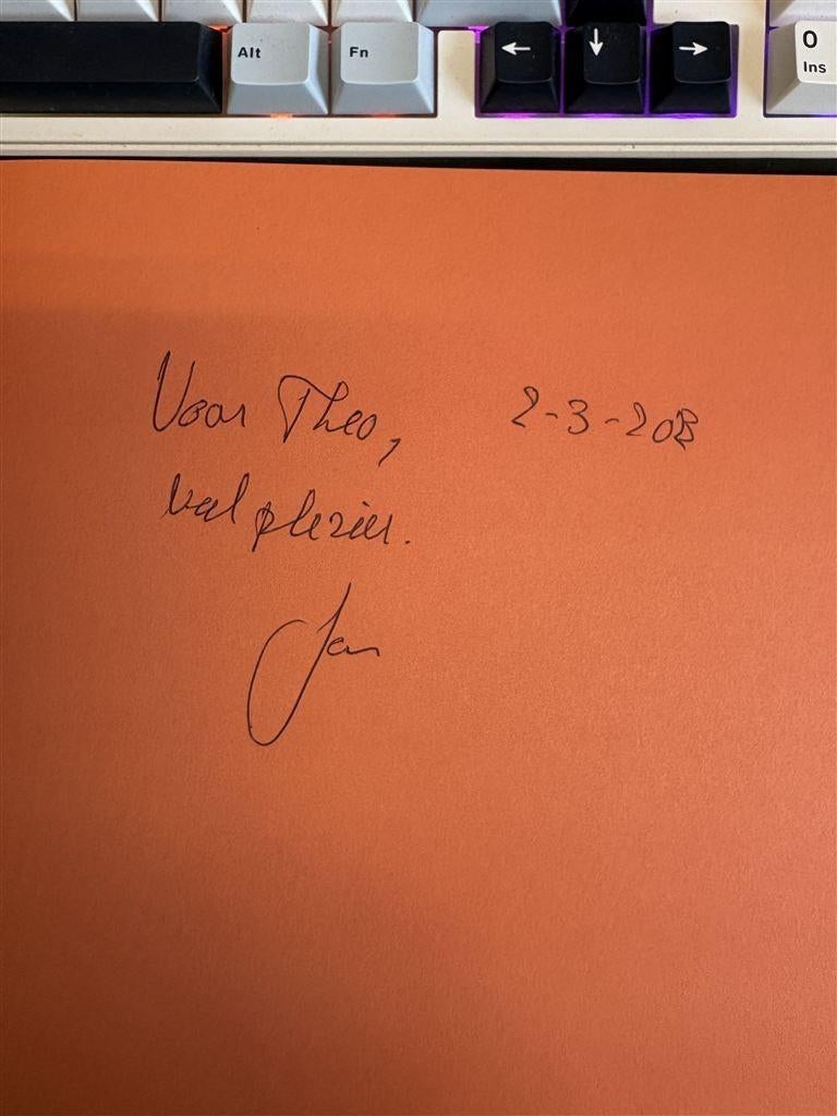 Gemeentehuizen in Nederland — Gesigneerd door Fotograaf, Ophalen of Verzenden, Zo goed als nieuw