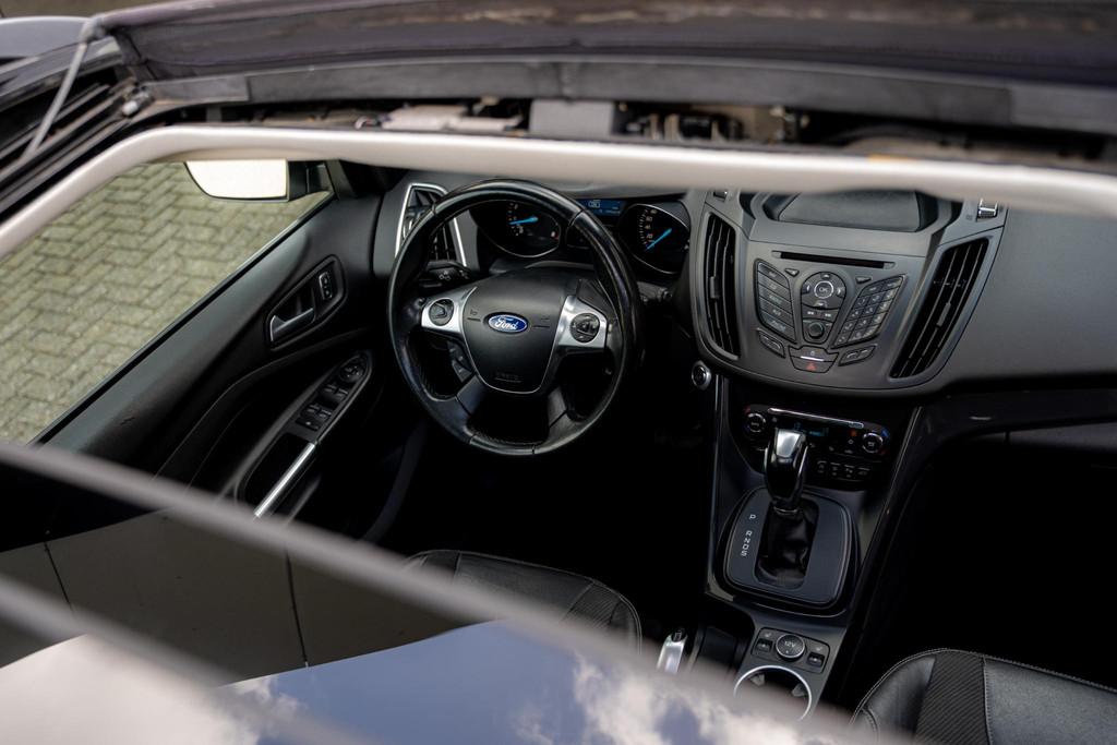 Ford Kuga 1.5 EcoBoost Titanium 4WD DISTR.RIEM NIEUW/PANO/CR, Auto's, Automaat, Euro 6, 4 cilinders, 1586 kg