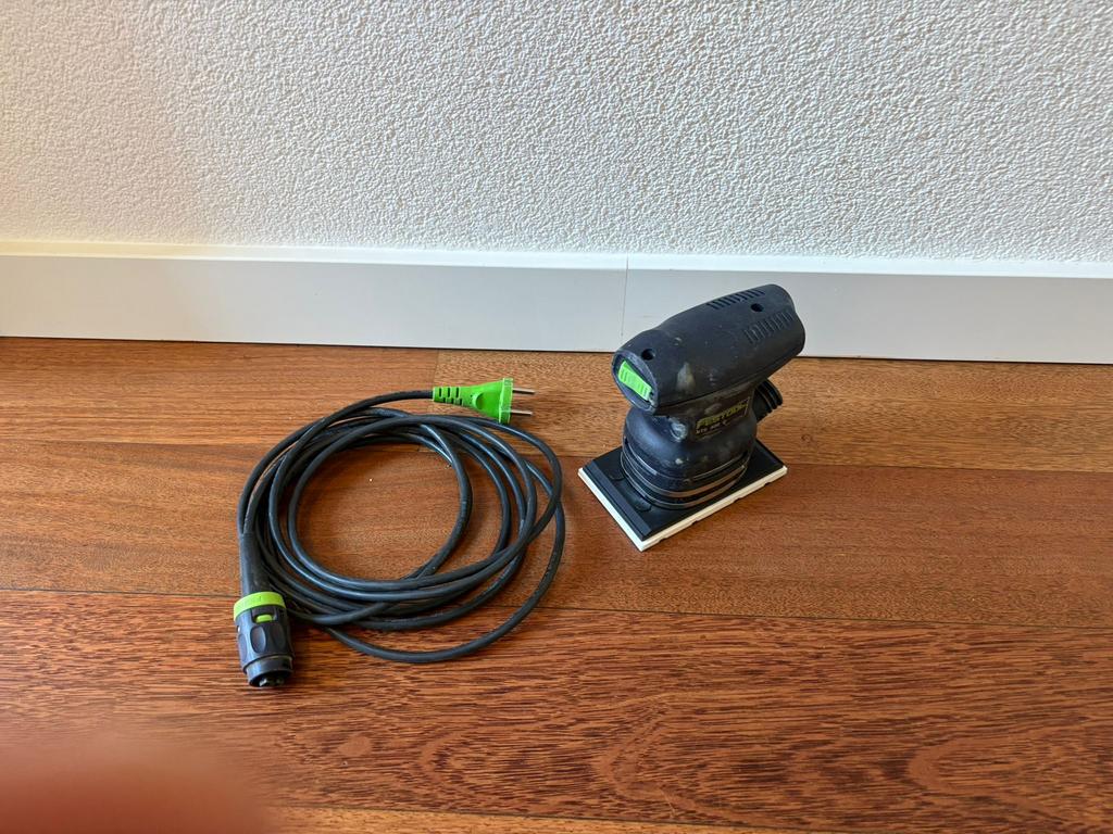 Festool RTS 400 Q schuurmachine, Ophalen of Verzenden, Zo goed als nieuw, Minder dan 600 watt, Vlakschuurmachine