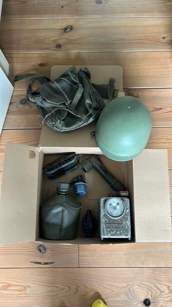 Legerspullen, Watersport en Boten, Ophalen, Zo goed als nieuw, Gps of Kompas